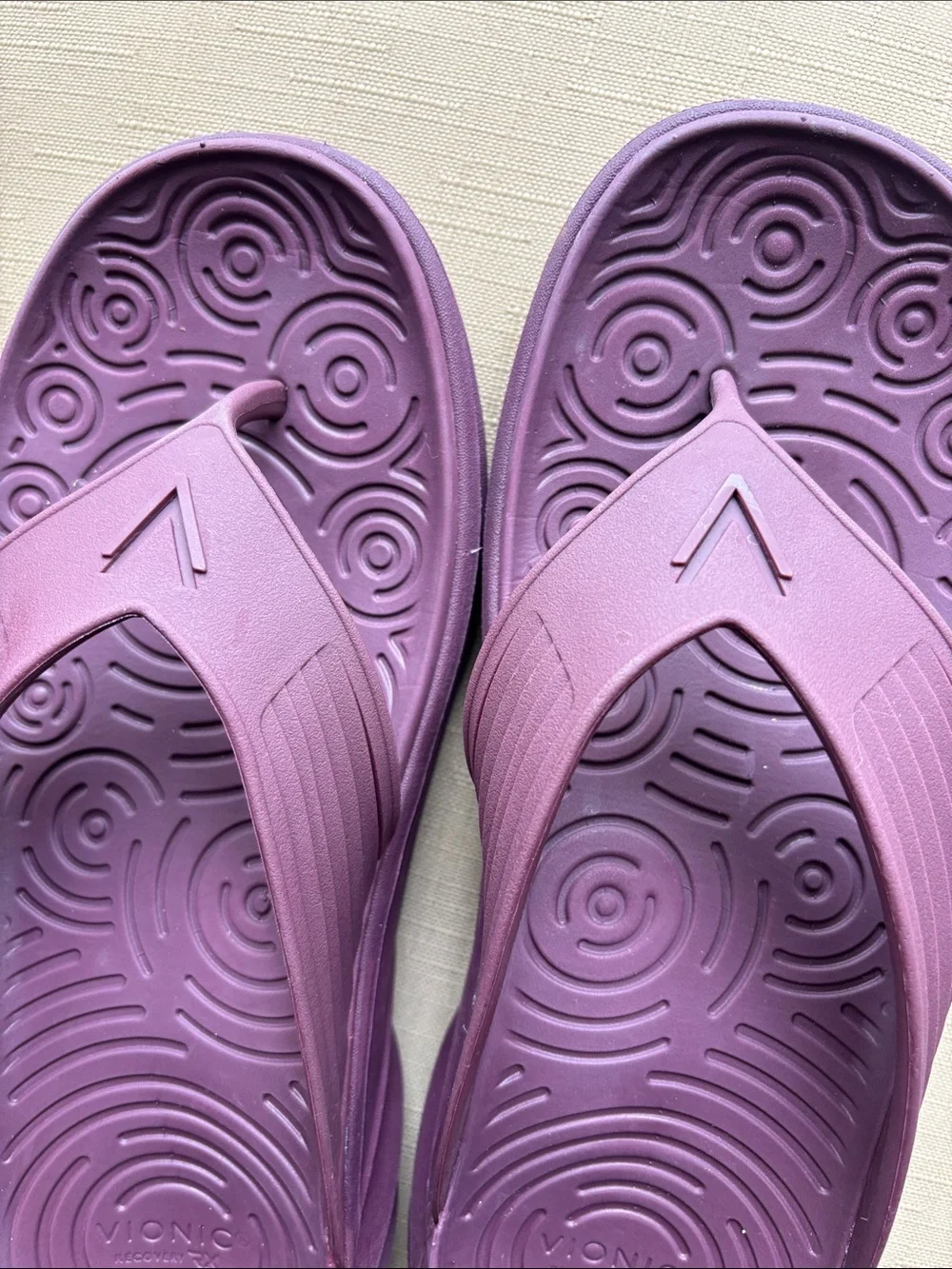 Vionic Women's Lavender Purple Contour Flip Flop Sandals